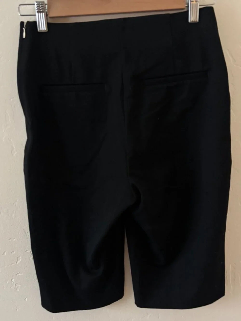 H&M black business